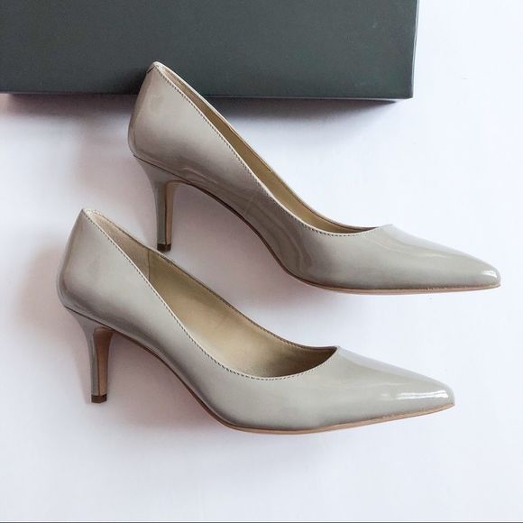 Ann Taylor Shoes - NIB Ann Taylor Kitten Heels